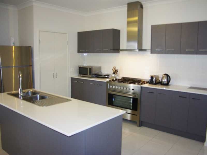 33 Trinity Crescent, Augustine Heights QLD 4300