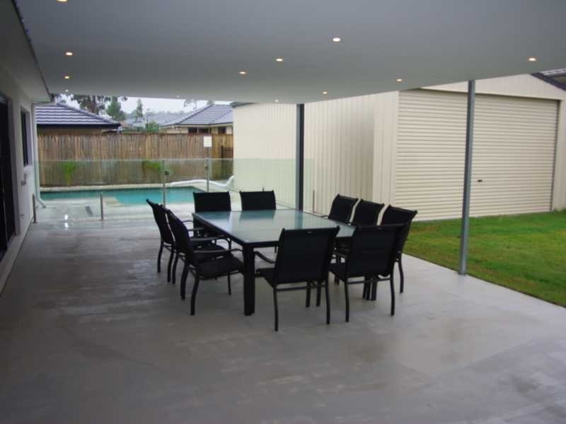 33 Trinity Crescent, Augustine Heights QLD 4300