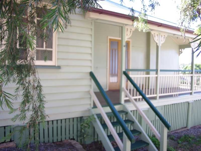 36 Liverpool Street, North Ipswich QLD 4305