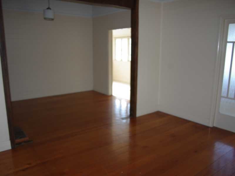 36 Liverpool Street, North Ipswich QLD 4305