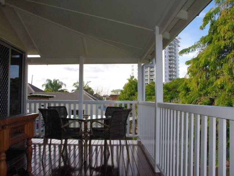 11 Martin Street, Woodend QLD 4305