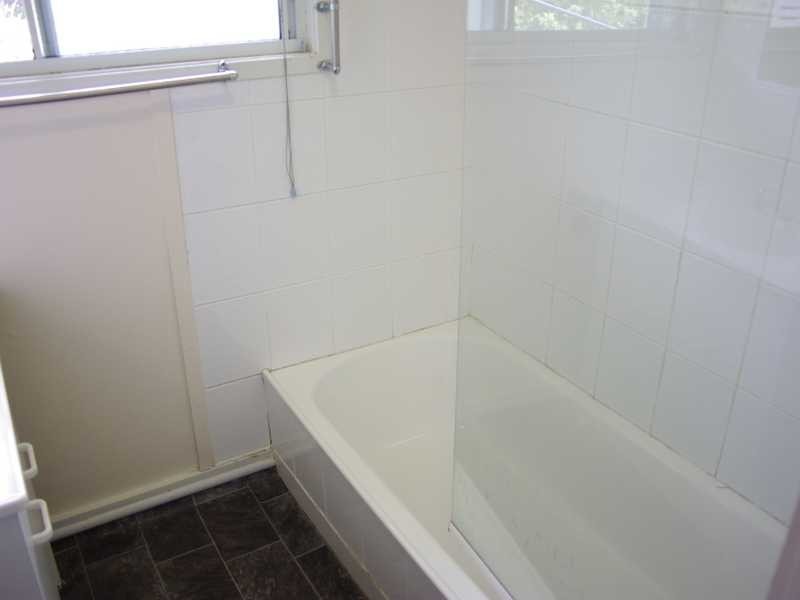 68 Kynance Street, Leichhardt QLD 4305