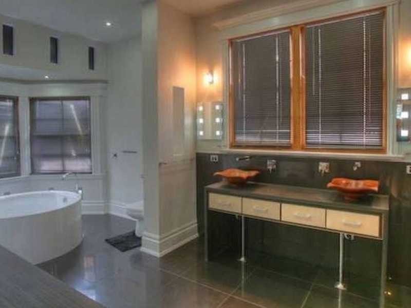 32 Quarry Street, Ipswich QLD 4305