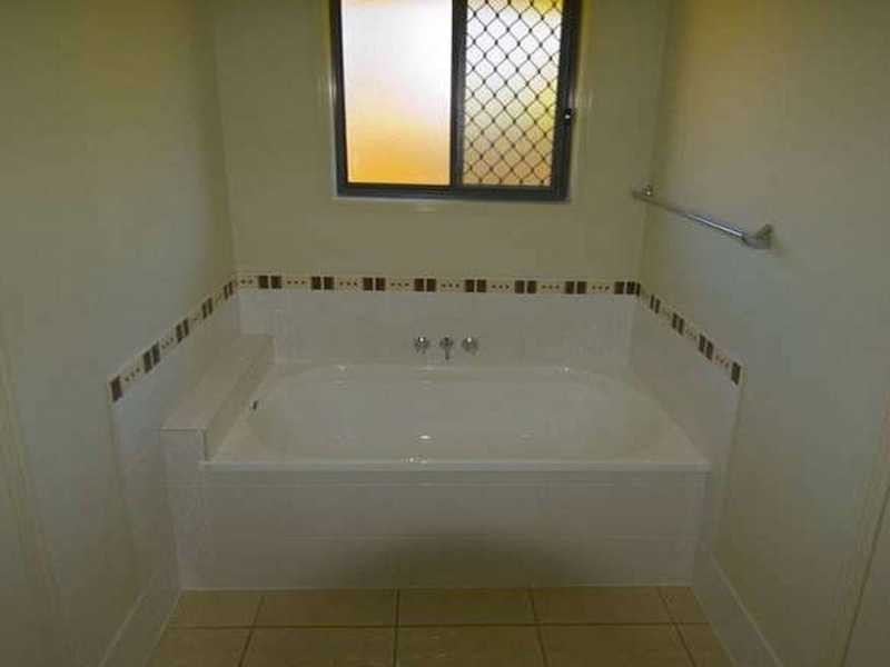 16 Explorer Street, Raceview QLD 4305