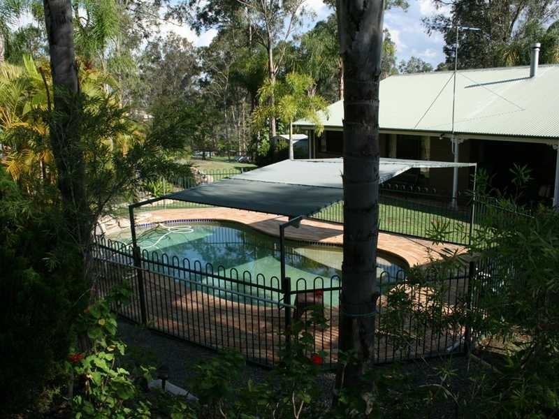 14 Lewis Drive, Chuwar QLD 4306