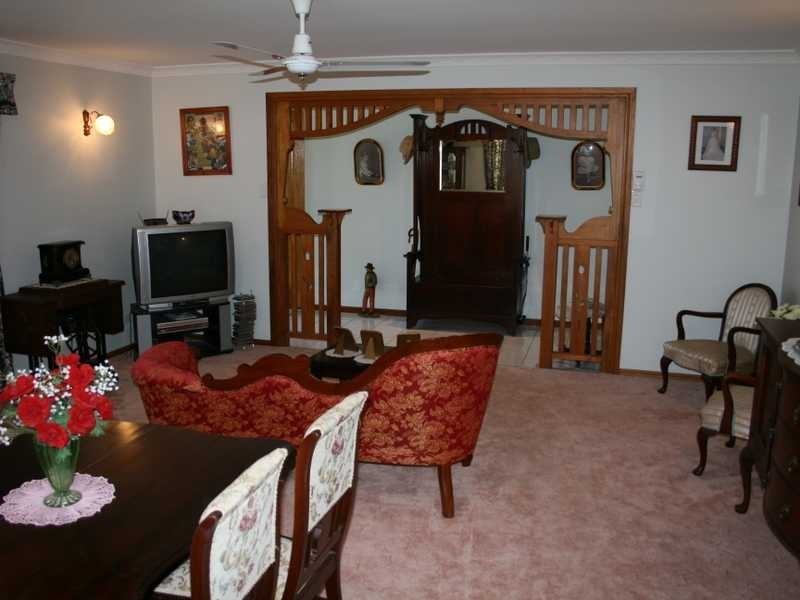 14 Lewis Drive, Chuwar QLD 4306