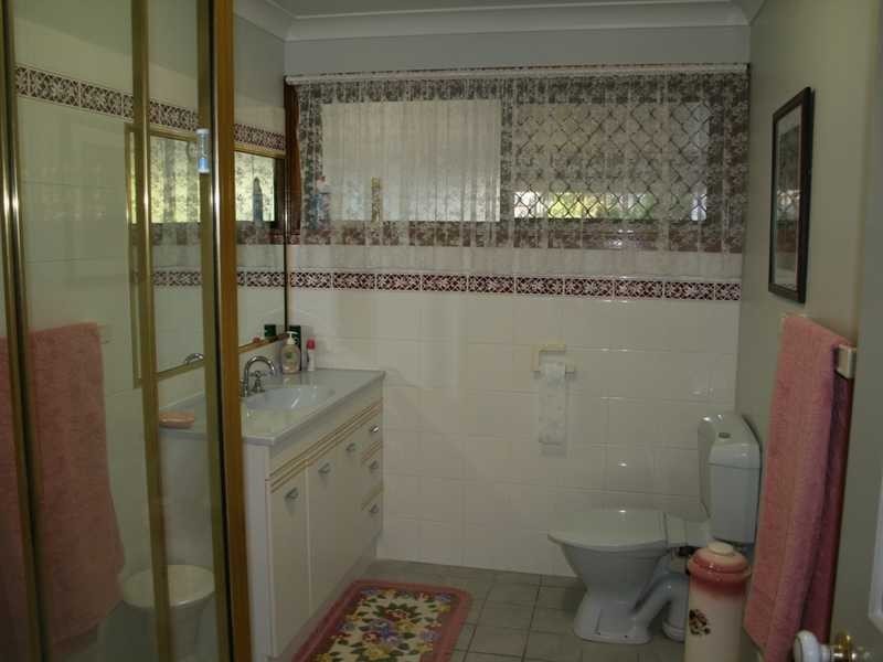 14 Lewis Drive, Chuwar QLD 4306