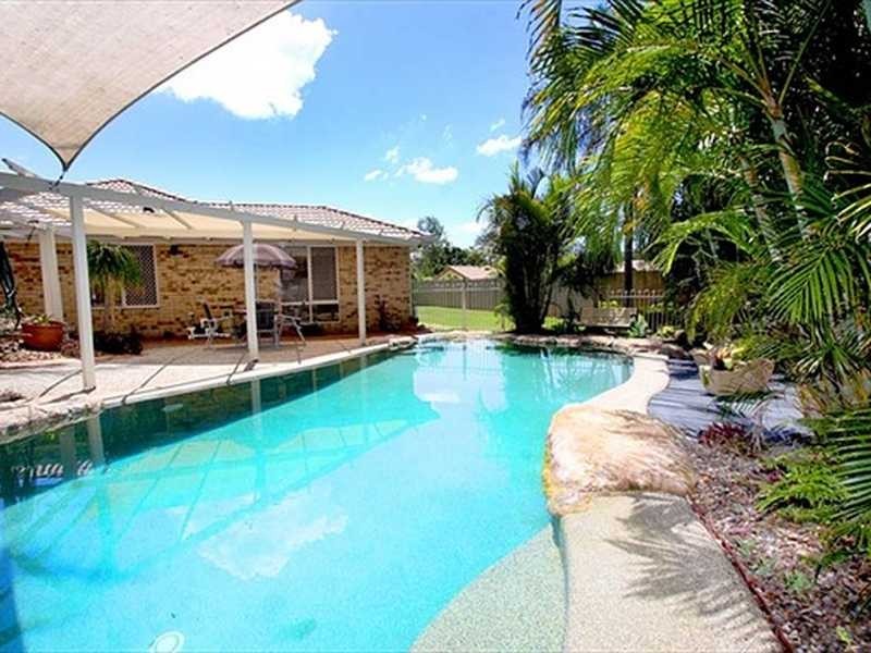 8 Oregon Close, Yamanto QLD 4305