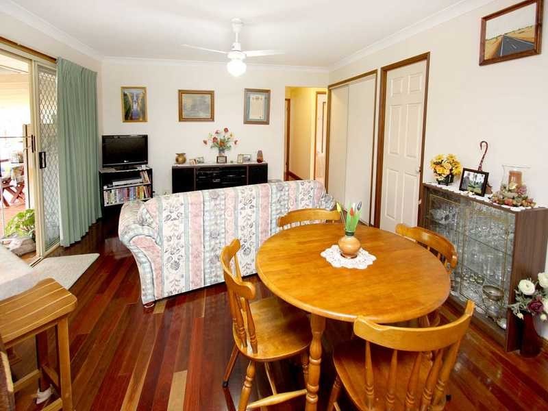 9 Oriole Close, Flinders View QLD 4305