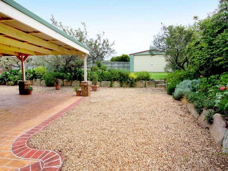 9 Oriole Close, Flinders View QLD 4305