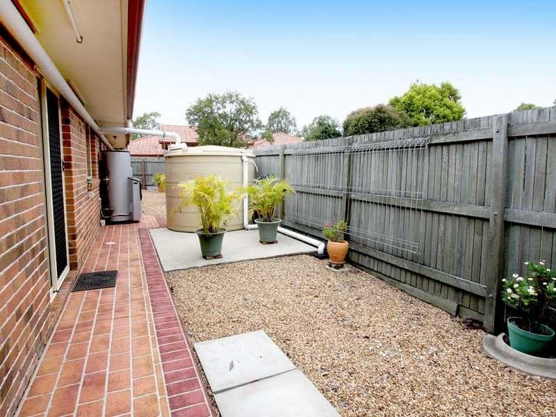 9 Oriole Close, Flinders View QLD 4305