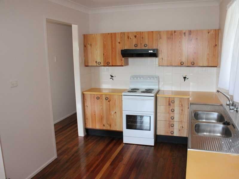 4 Luckie Crescent, Tivoli QLD 4305