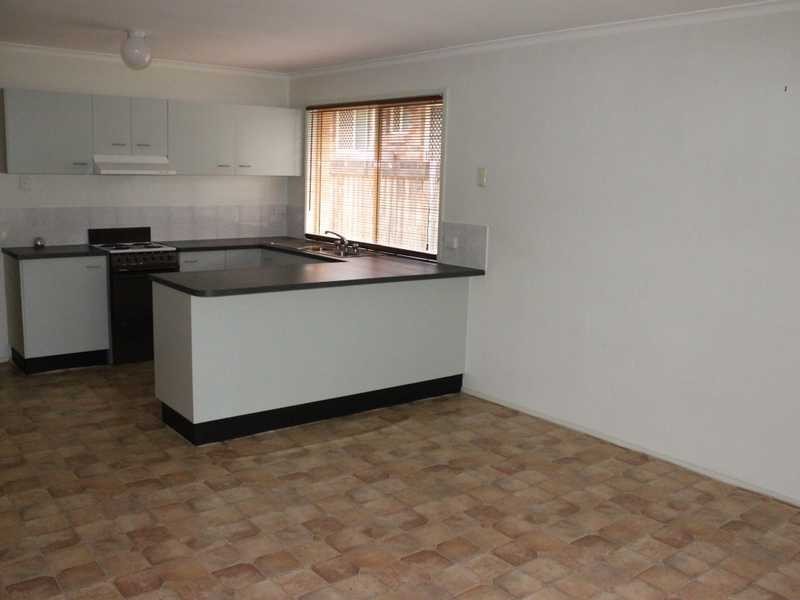 19 Quando Close, Yamanto QLD 4305