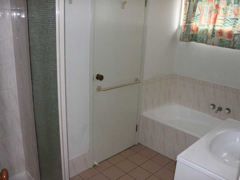 19 Quando Close, Yamanto QLD 4305