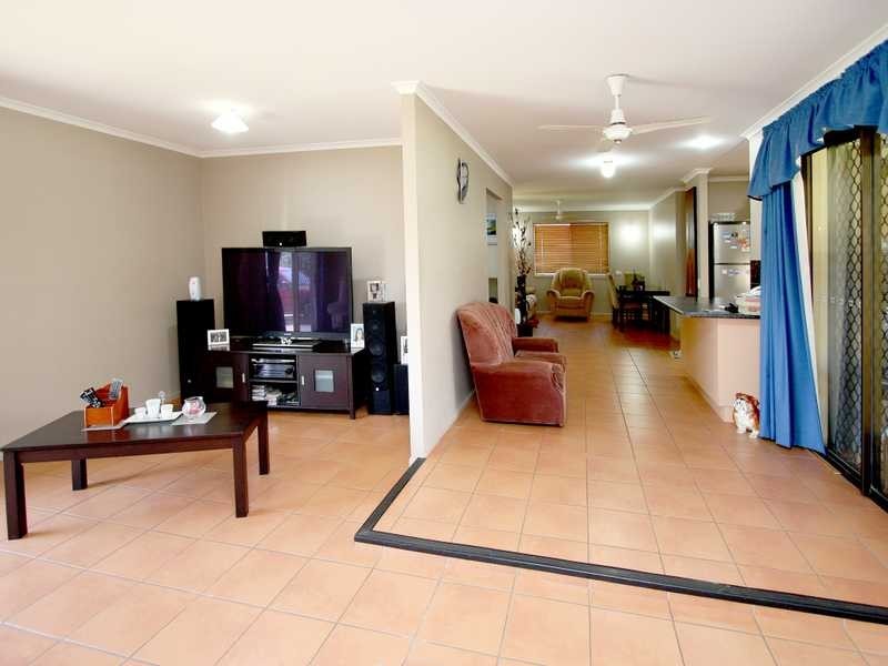 4 Mustang Street, Yamanto QLD 4305