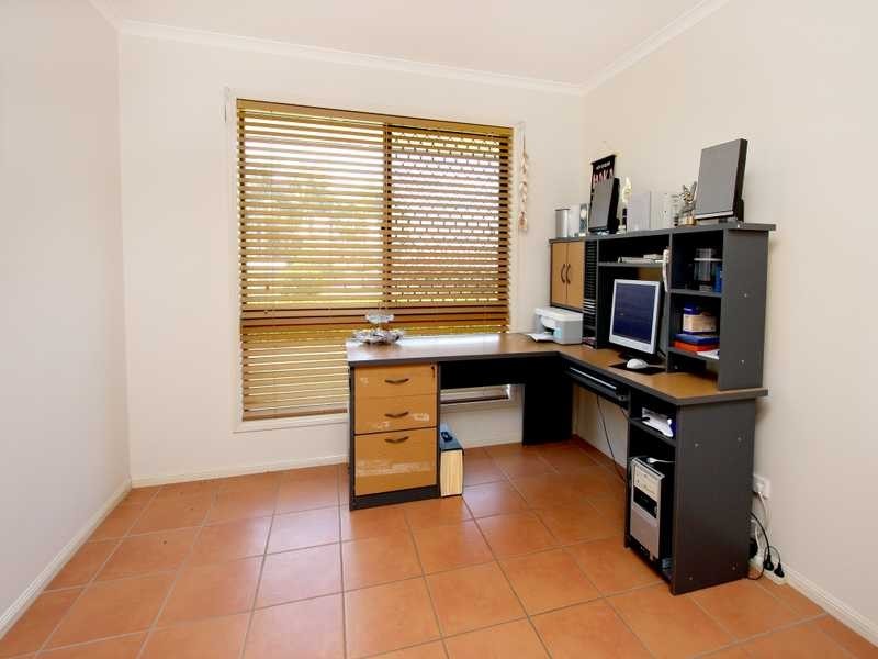 4 Mustang Street, Yamanto QLD 4305