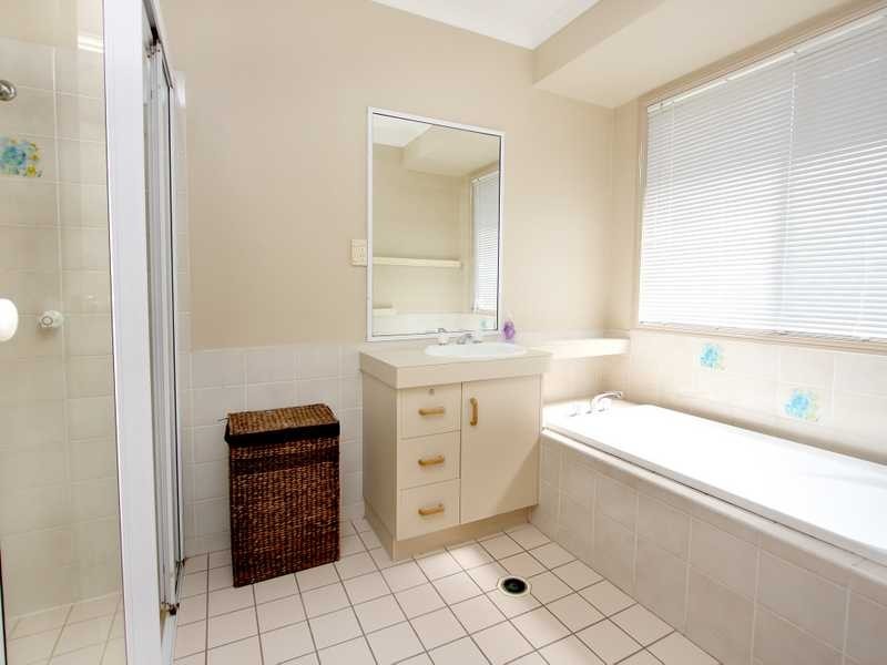 4 Mustang Street, Yamanto QLD 4305