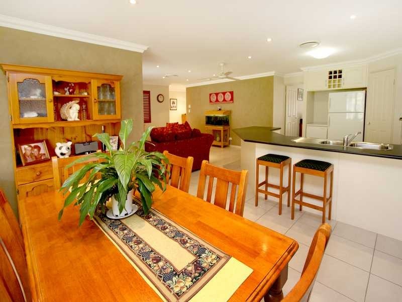 1 Appaloosa Place, Pine Mountain QLD 4306