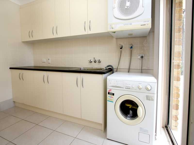 1 Appaloosa Place, Pine Mountain QLD 4306