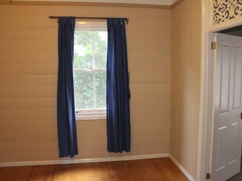 100 Thorn Street, Ipswich QLD 4305