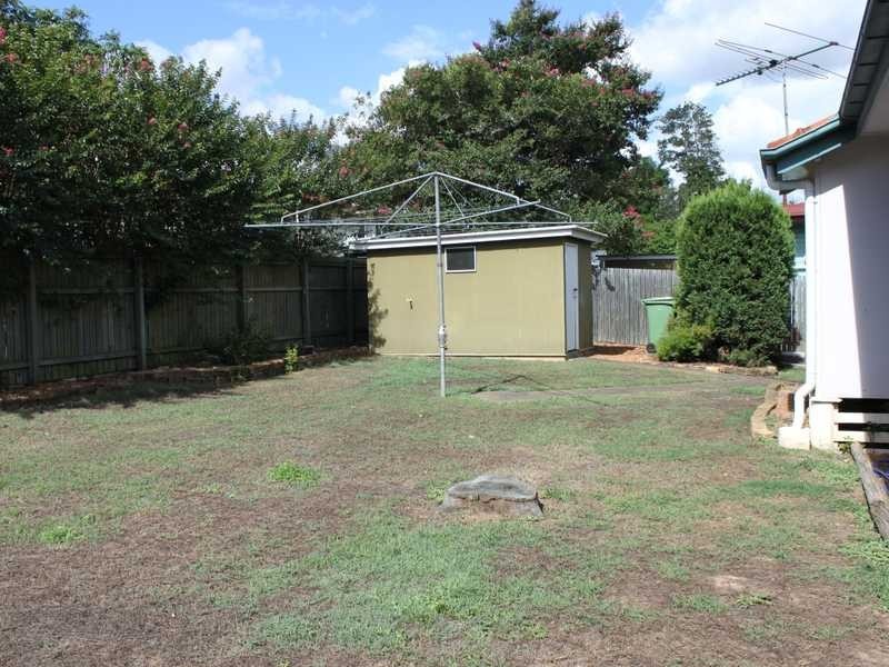 29 Coverack St, Leichhardt QLD 4305