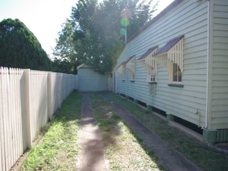 36 Liverpool Street, North Ipswich QLD 4305