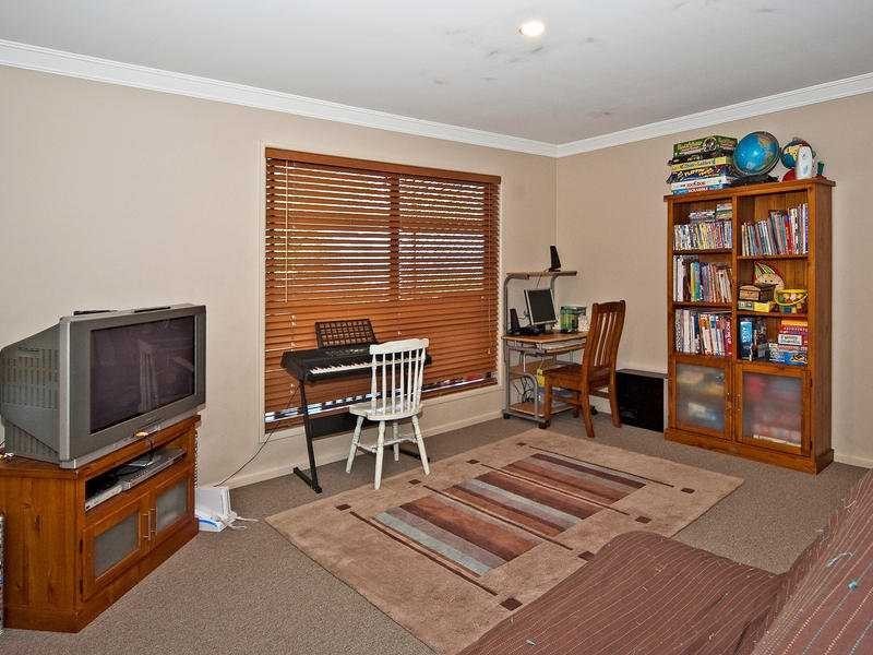 Flinders View QLD 4305