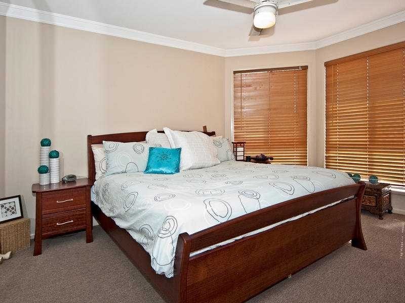 Flinders View QLD 4305