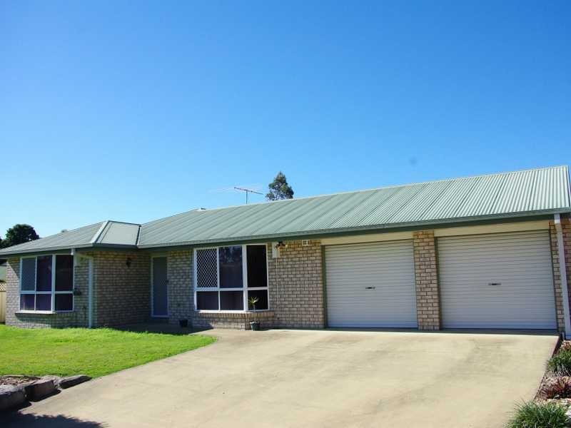 15 Jonquil Circuit, Flinders View QLD 4305