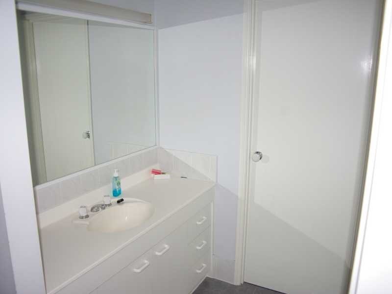 15 Jonquil Circuit, Flinders View QLD 4305