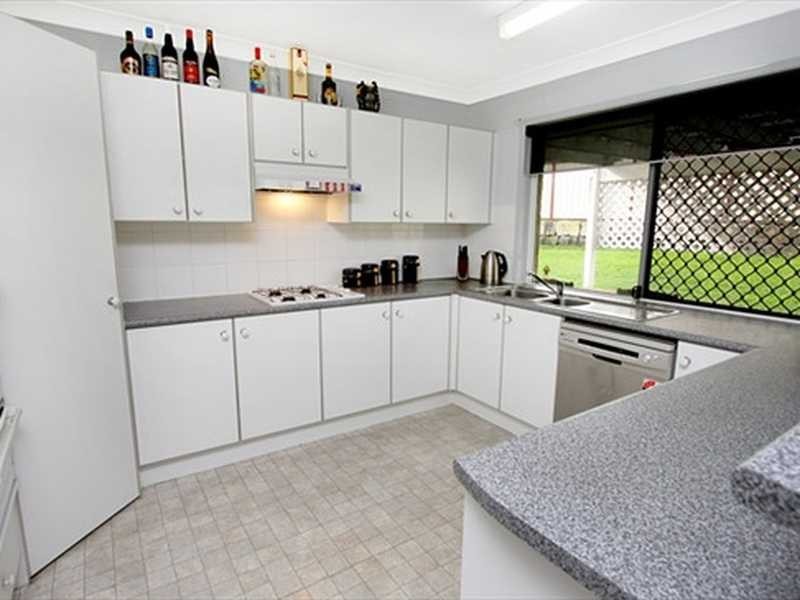 Flinders View QLD 4305