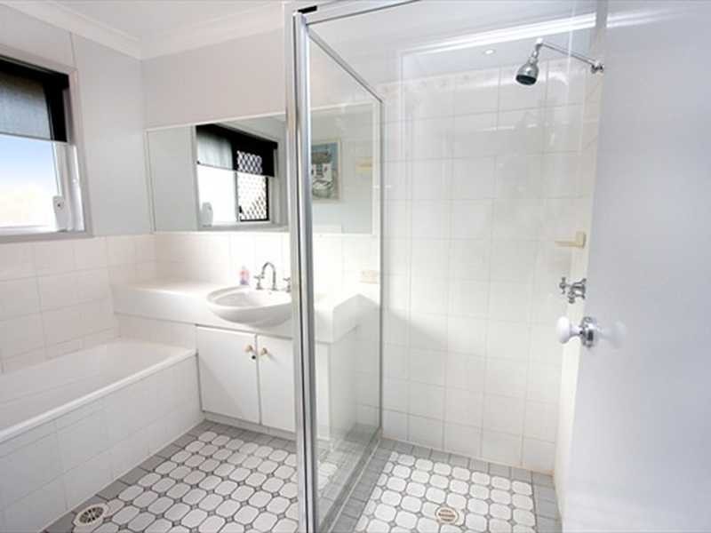 Flinders View QLD 4305