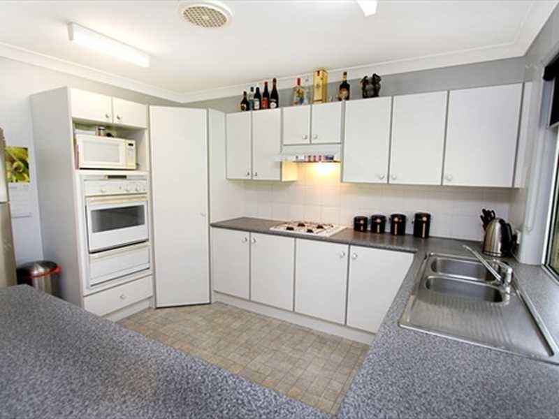 Flinders View QLD 4305