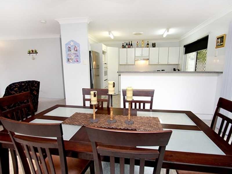 Flinders View QLD 4305