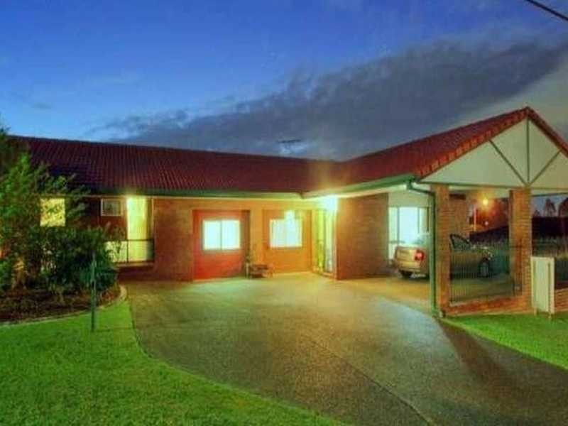 10 Barret Street, Flinders View QLD 4305