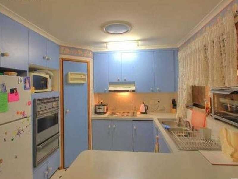 10 Barret Street, Flinders View QLD 4305