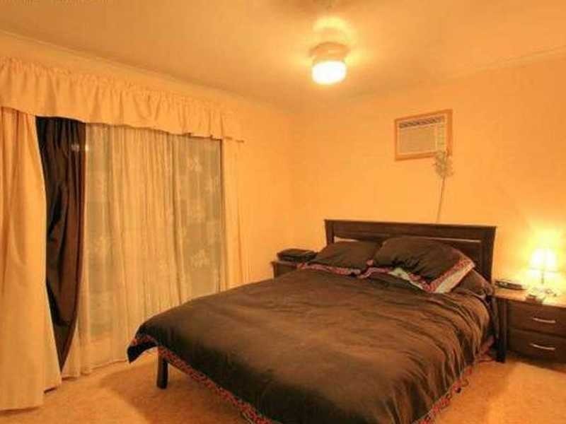 10 Barret Street, Flinders View QLD 4305