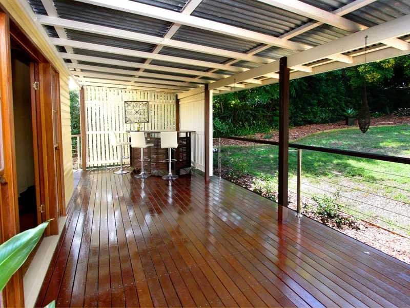 52 Chermside Road, Eastern Heights QLD 4305