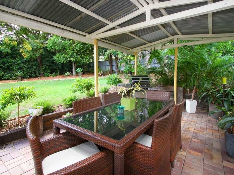 52 Chermside Road, Eastern Heights QLD 4305