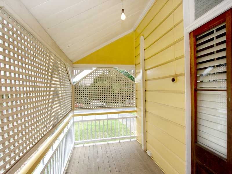 52 Chermside Road, Eastern Heights QLD 4305