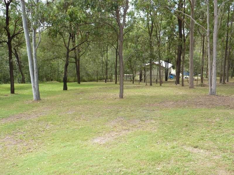 339 Mt Crosby Rd, Chuwar QLD 4306
