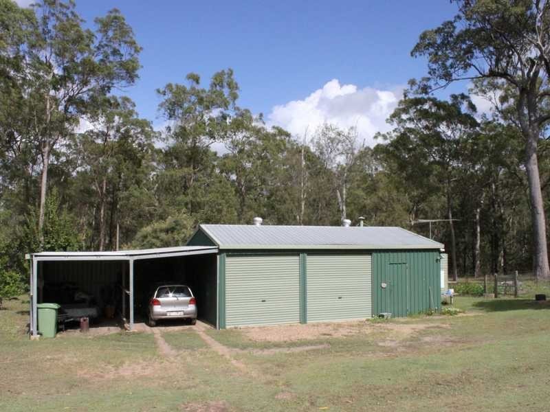 60 Buckingham Court, Mount Hallen QLD 4312