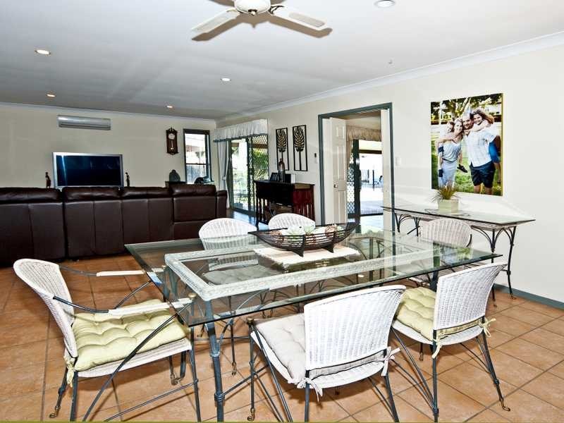 103 Mahons Road, Pine Mountain QLD 4306