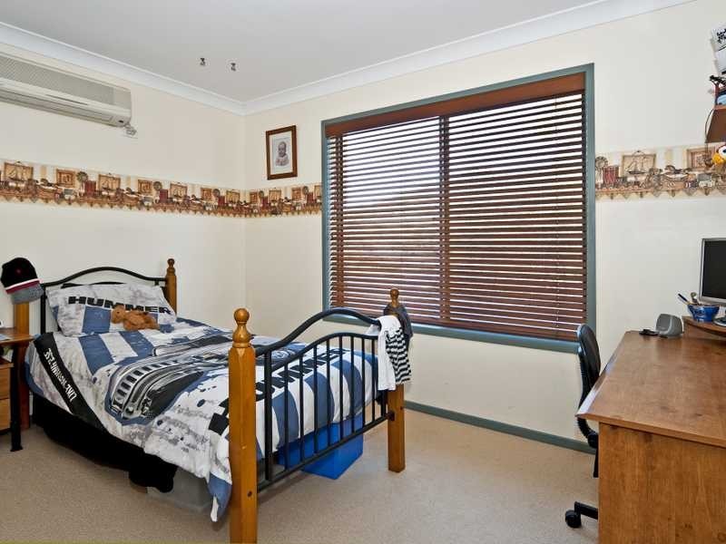 103 Mahons Road, Pine Mountain QLD 4306