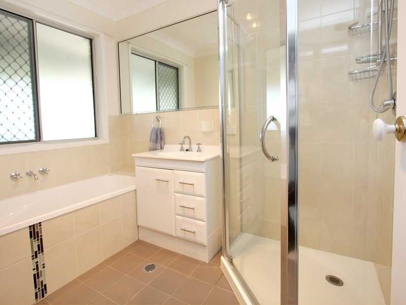 109 Deebing Creek Road, Yamanto QLD 4305