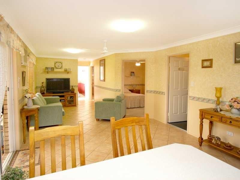 5 Sheppey Place, Yamanto QLD 4305