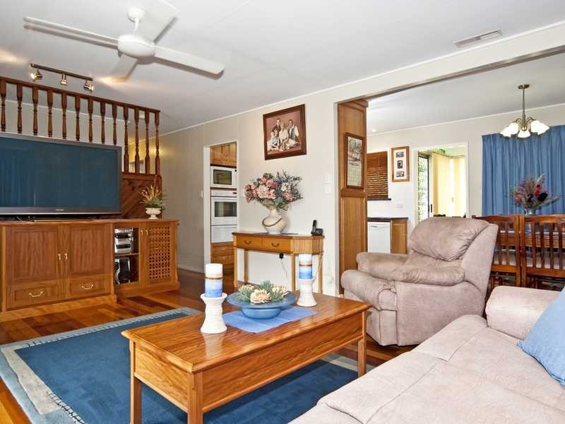 15 Olive Street, Raceview QLD 4305