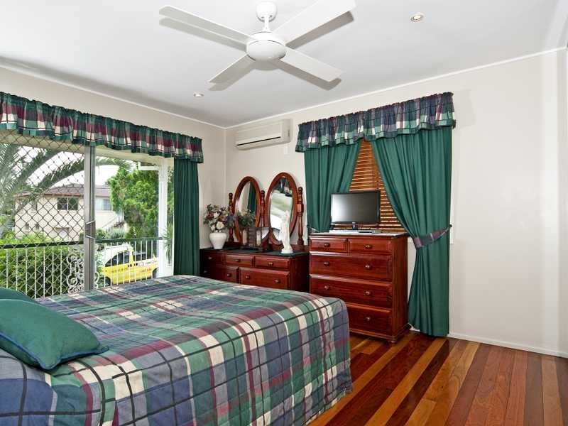 15 Olive Street, Raceview QLD 4305
