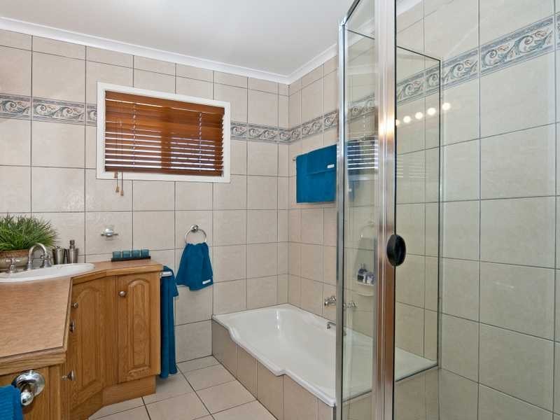 15 Olive Street, Raceview QLD 4305