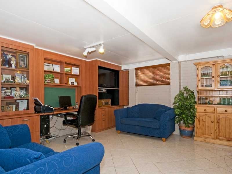 15 Olive Street, Raceview QLD 4305